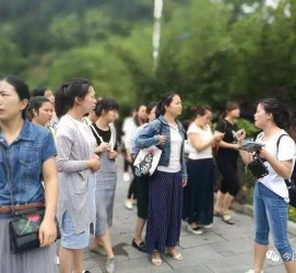 连云港中国的曲男伴游的简单介绍