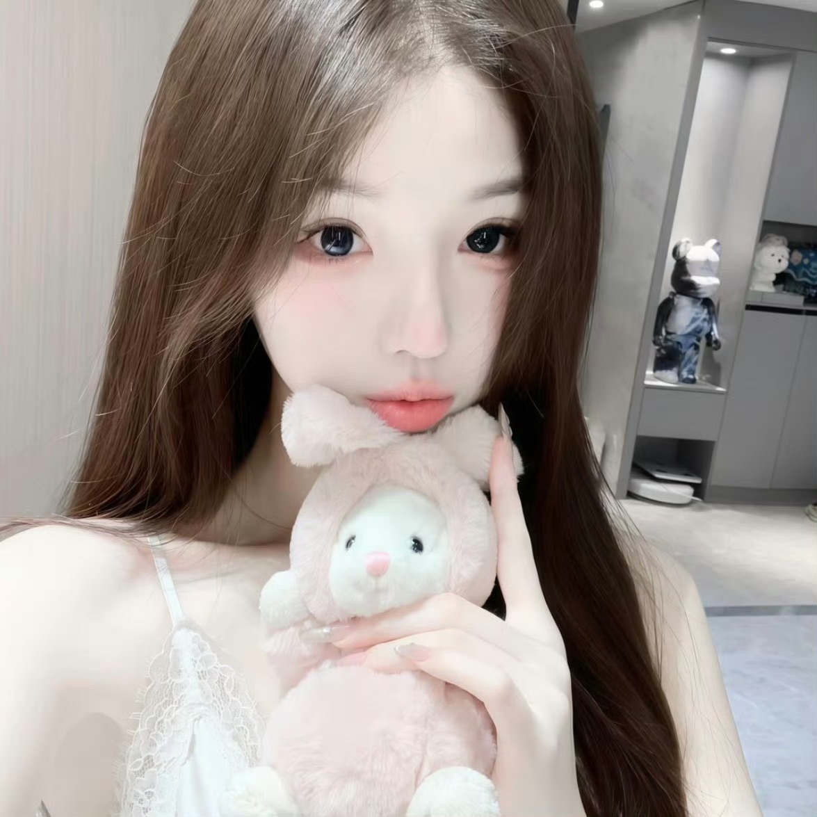 连云港伴游女生朱珠的资料