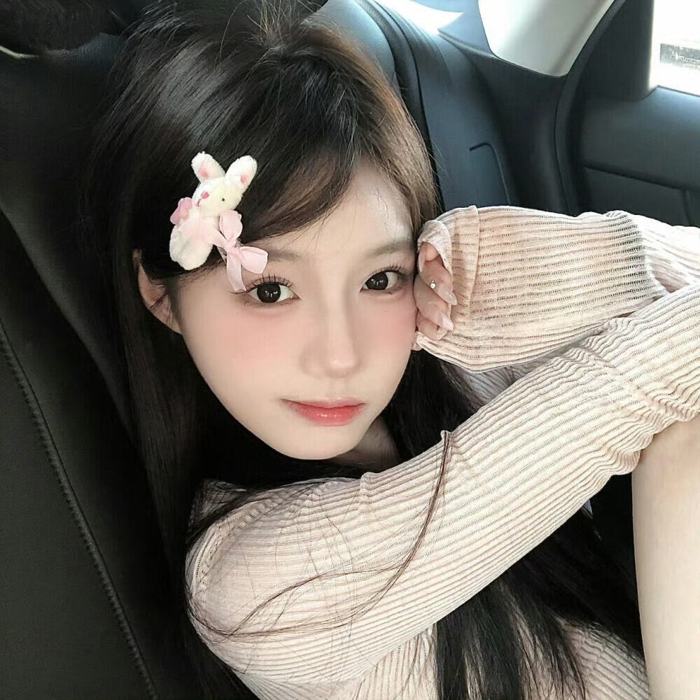 连云港伴游女生沈欣白的资料