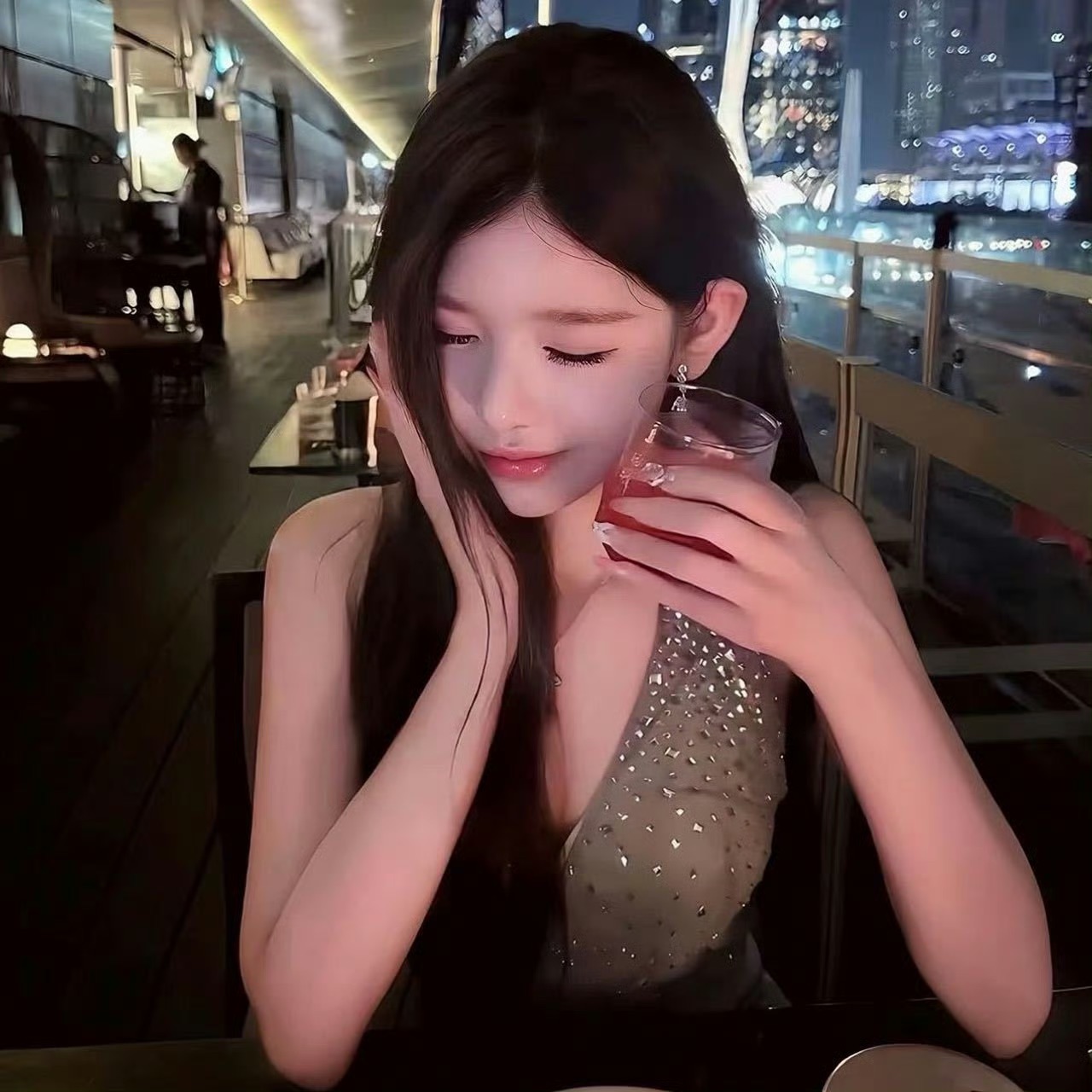 连云港伴游女生夏语冰的资料