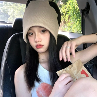 连云港伴游女生乙傲薇的资料