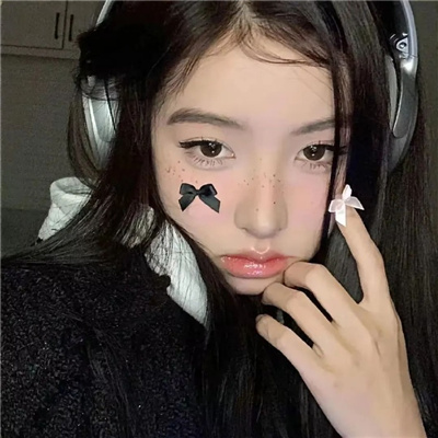 连云港伴游女生芷云的资料
