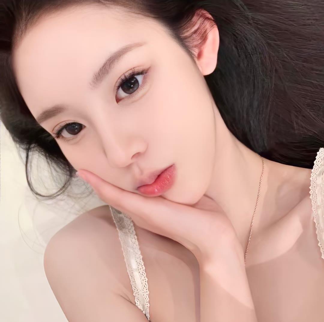 连云港伴游女生佛白易的资料