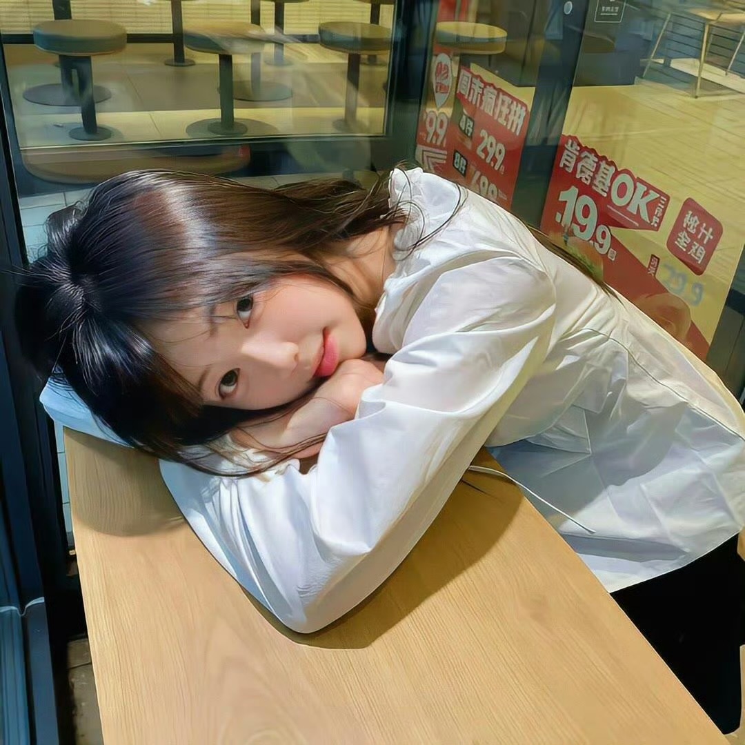 连云港伴游女生沈雨晴的资料