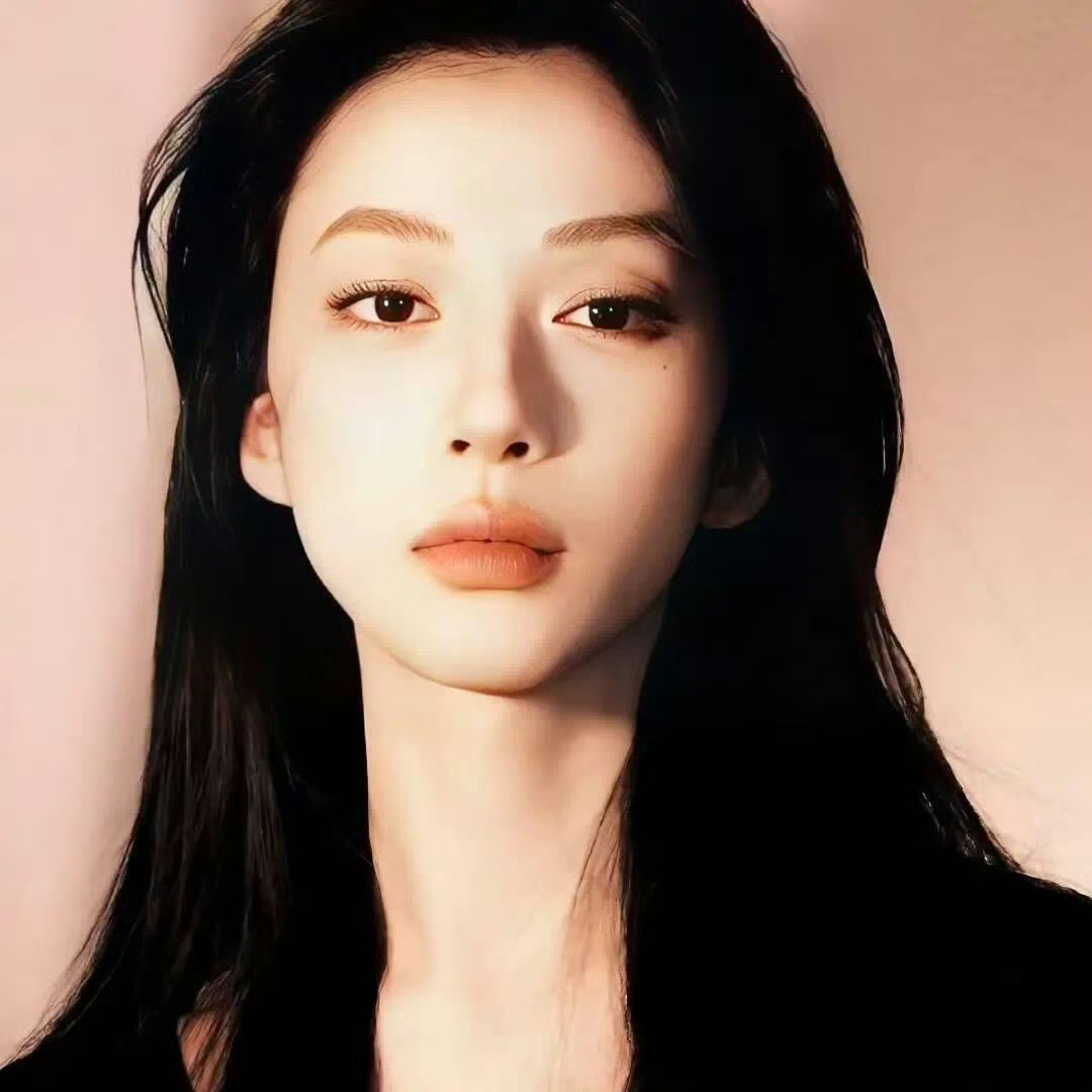 连云港伴游女生佘锦的资料