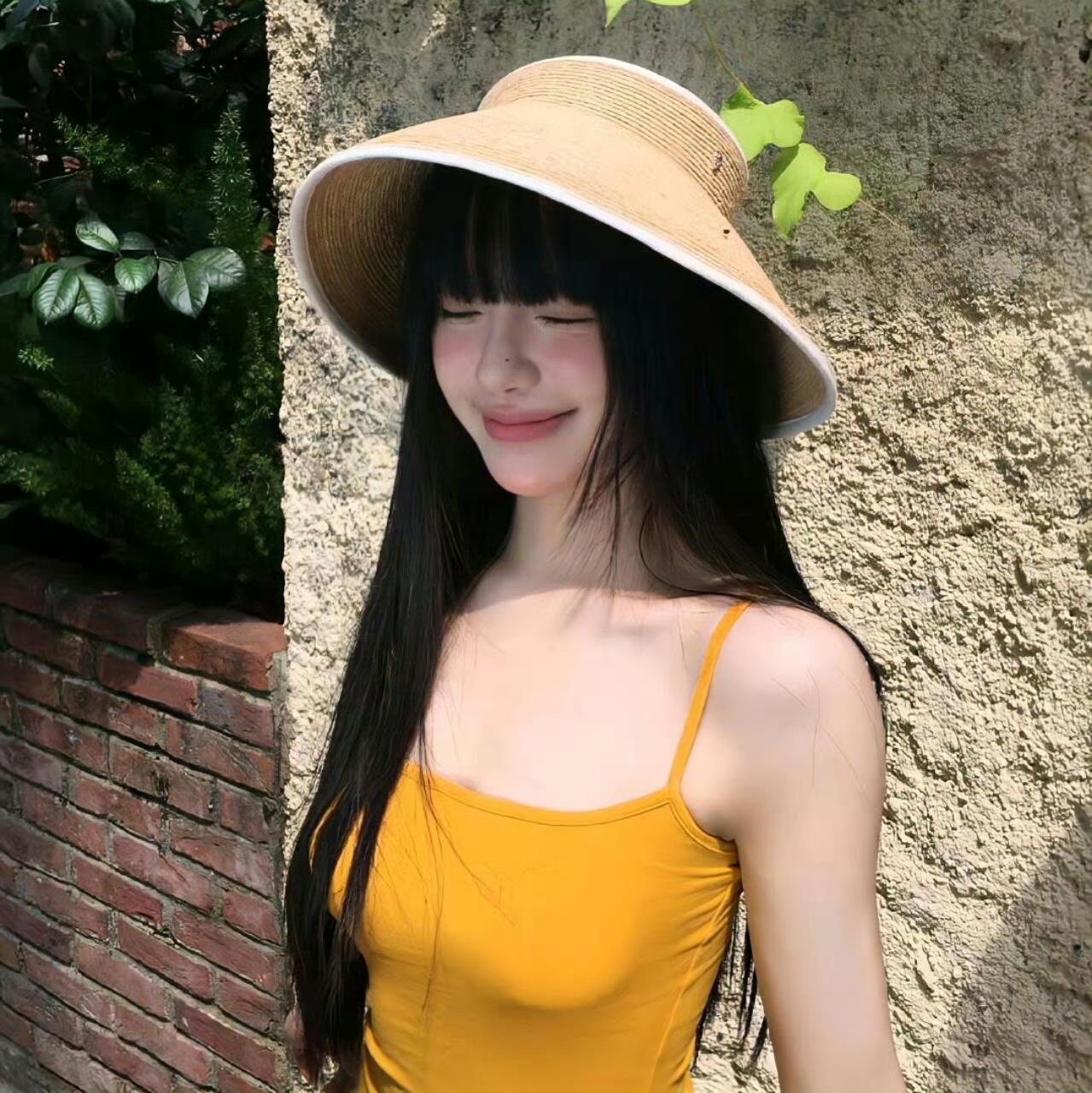 连云港伴游女生周丹的资料