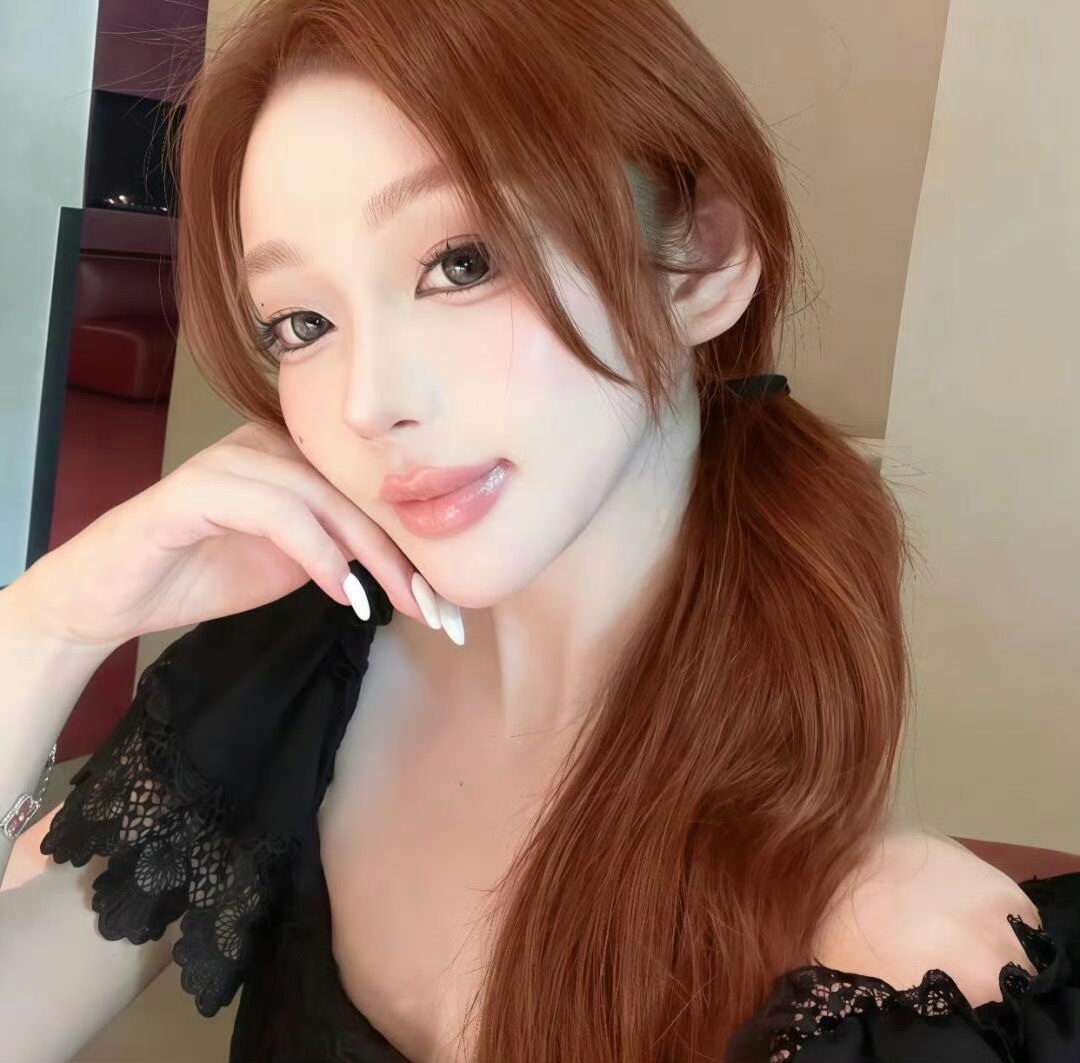 连云港伴游女生 | Victoria LiLI的资料